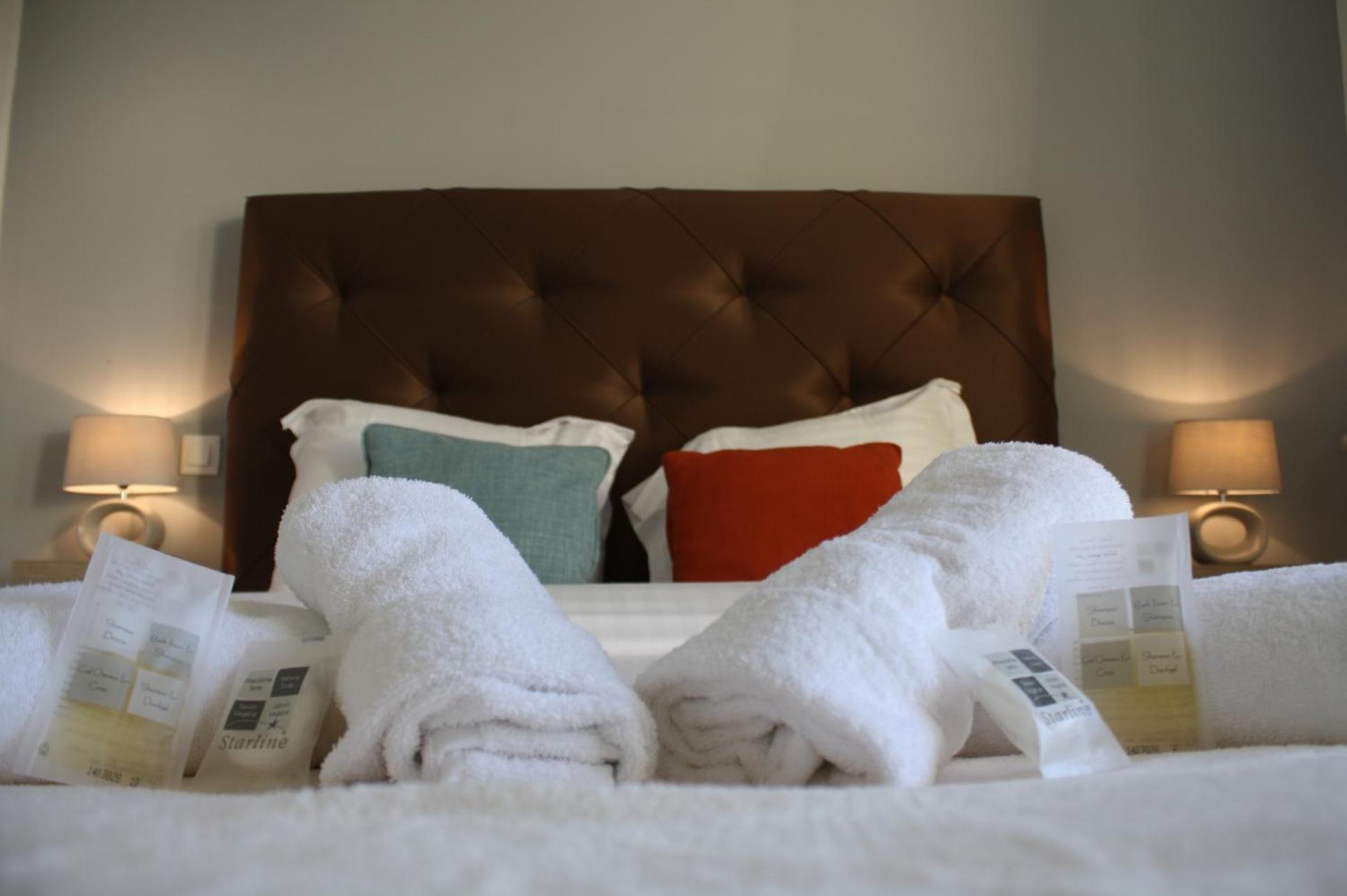 Logis Hotel Chemin Des Dames Le Relais De Fleurette Pontavert Rum bild